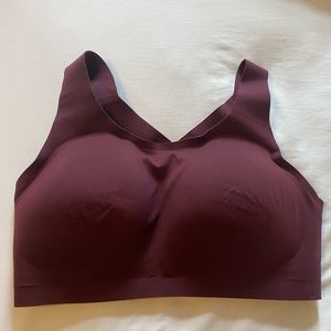 LuLuLemon Enlite Bra Maroon